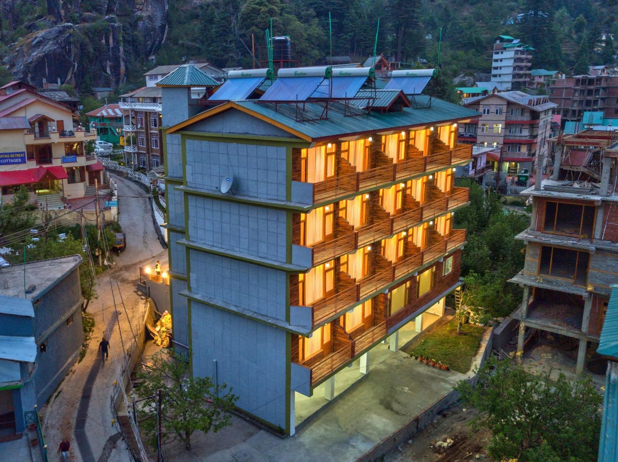 Swastik Grand Manali Hotel Екстериор снимка
