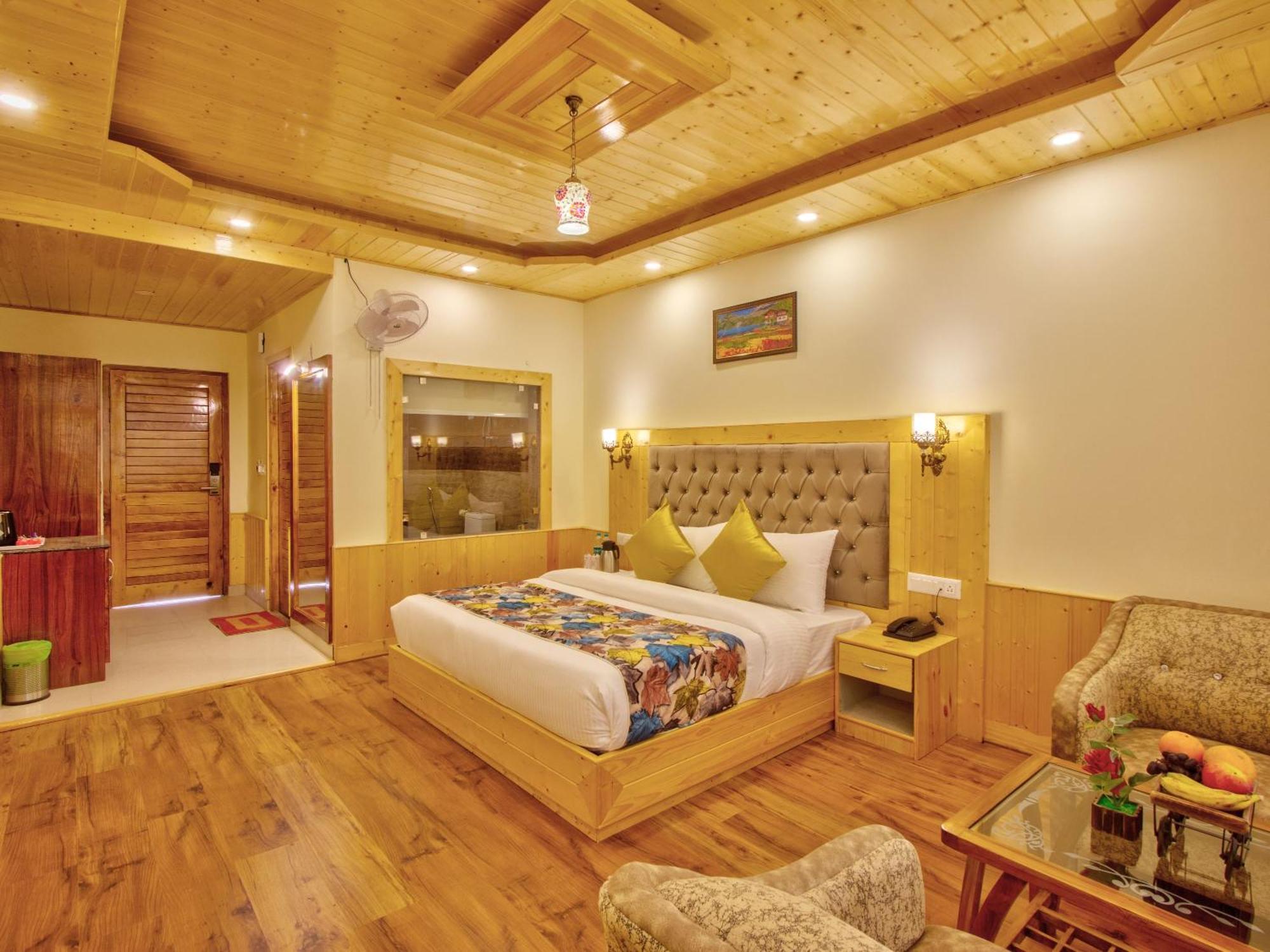 Swastik Grand Manali Hotel Екстериор снимка