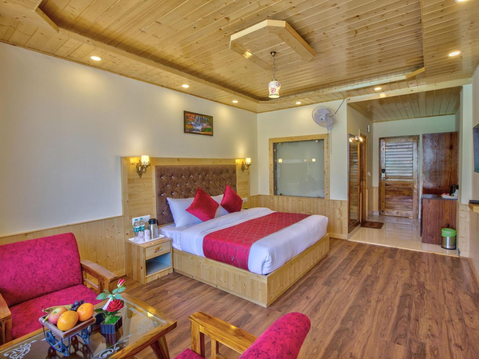 Swastik Grand Manali Hotel Екстериор снимка